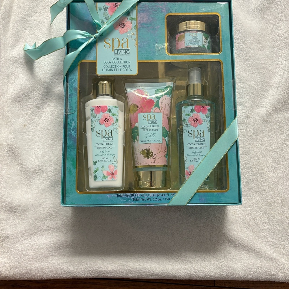 Floral Bath & Body Gift Set - Blue and Pink